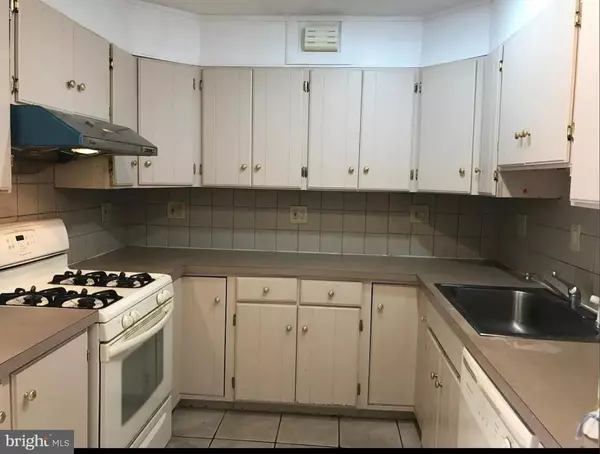 Philadelphia, PA 19154,3728 VADER DR