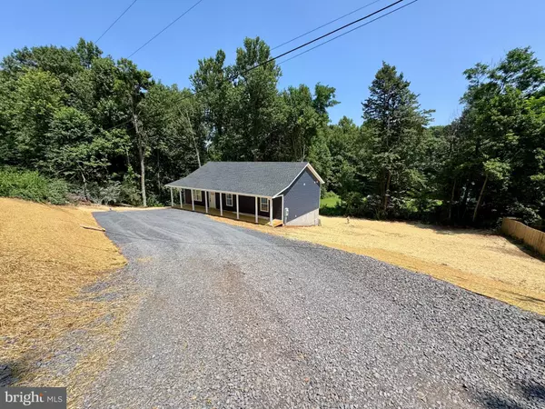 Chester Gap, VA 22623,118 FOREST DR