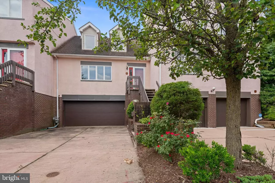 9 HANOVER CT, Princeton, NJ 08540