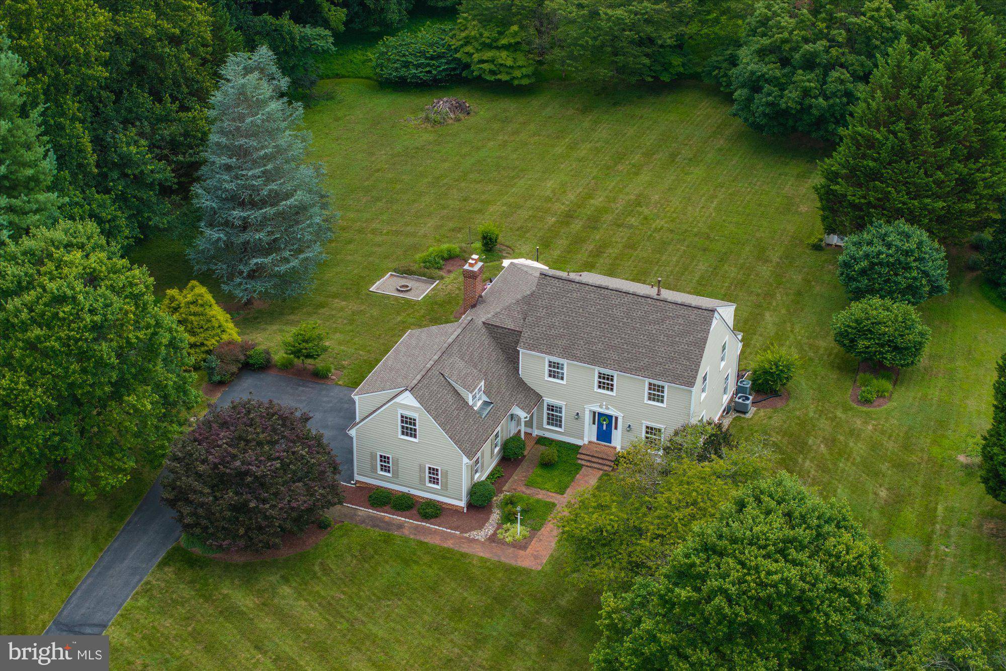 Laytonsville, MD 20882,21524 QUICK FOX