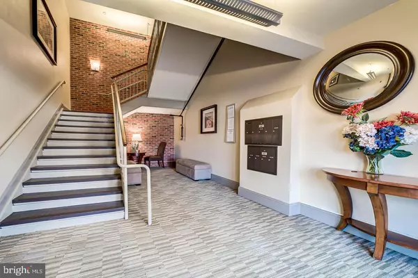 Lorton, VA 22079,9000 LORTON STATION BLVD #207
