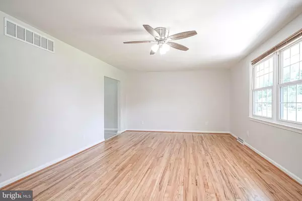 Blackwood, NJ 08012,110 HURFFVILLE RD