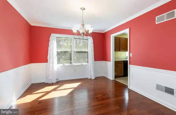 Hummelstown, PA 17036,989 KINGS WAY W