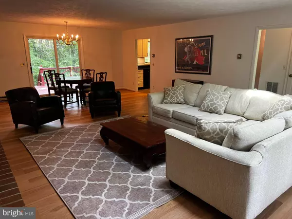 Stanardsville, VA 22973,123 COUNTRY CLUB DR