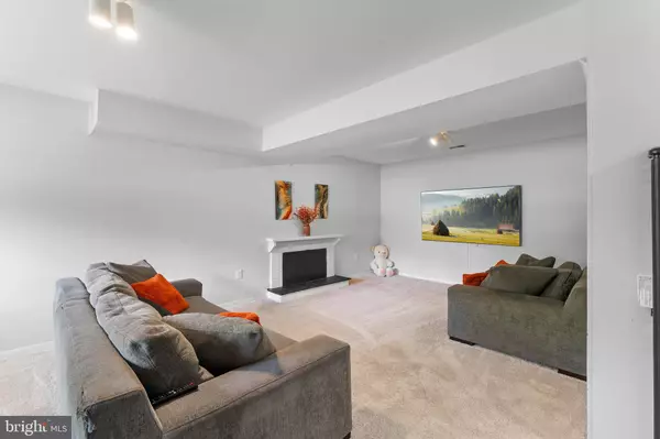 Gaithersburg, MD 20878,30 PAVILION DR