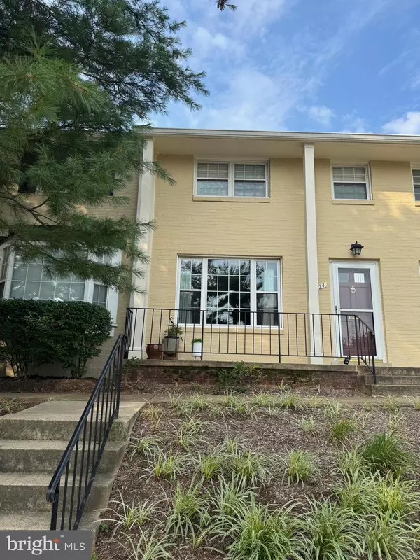 3824 JAY AVE, Alexandria, VA 22302