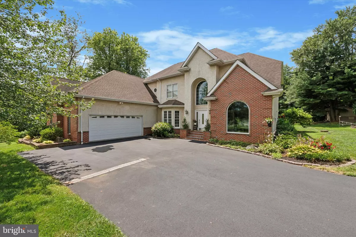 West Grove, PA 19390,423 N GUERNSEY RD
