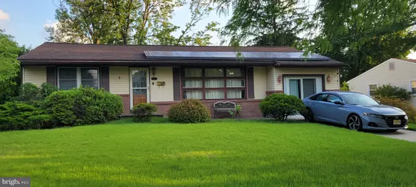 127 OAKDALE RD, Cherry Hill, NJ 08034