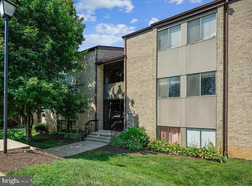 18910 SMOOTHSTONE WAY #1, Montgomery Village, MD 20886