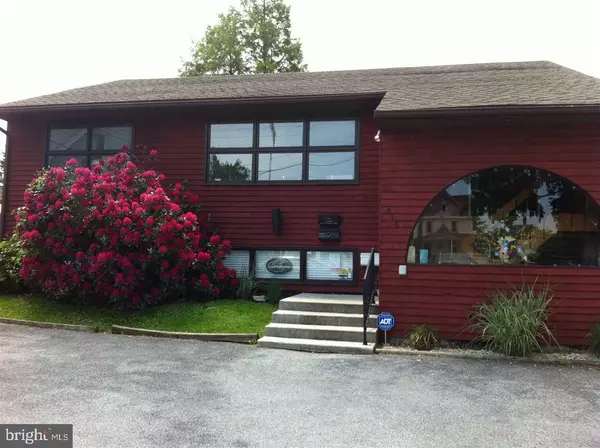 New Cumberland, PA 17070,618 BRIDGE ST