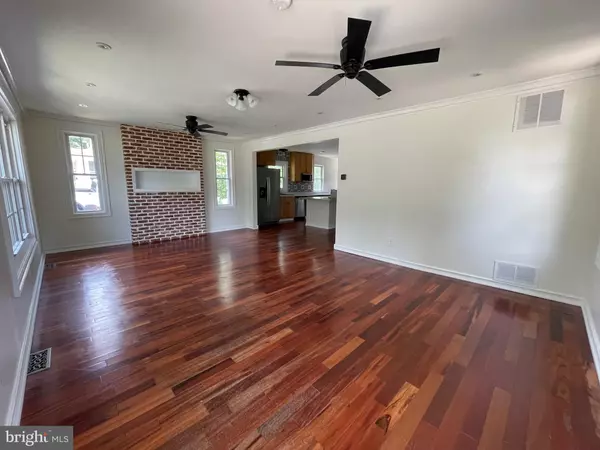Blackwood, NJ 08012,524 ALMONESSON RD