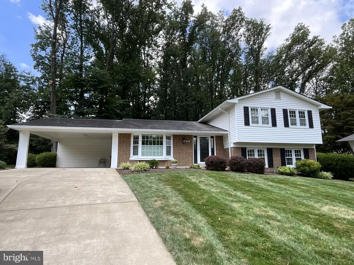 Vienna, VA 22180,615 KEARNEY CT SW