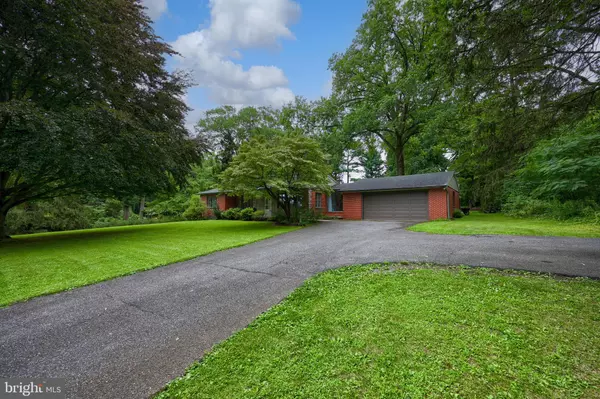 Lancaster, PA 17601,376 ARBOR RD