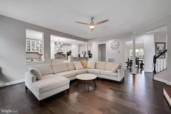 Ashburn, VA 20148,41590 REVIVAL DR