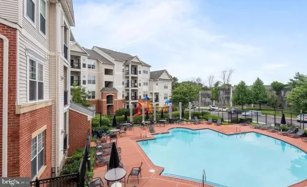 Fairfax, VA 22030,11399 ARISTOTLE DR #11-302