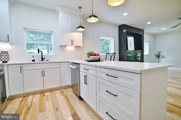 Basye, VA 22810,1034 GREENVIEW