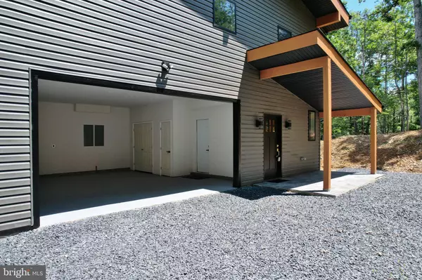 Basye, VA 22810,1034 GREENVIEW