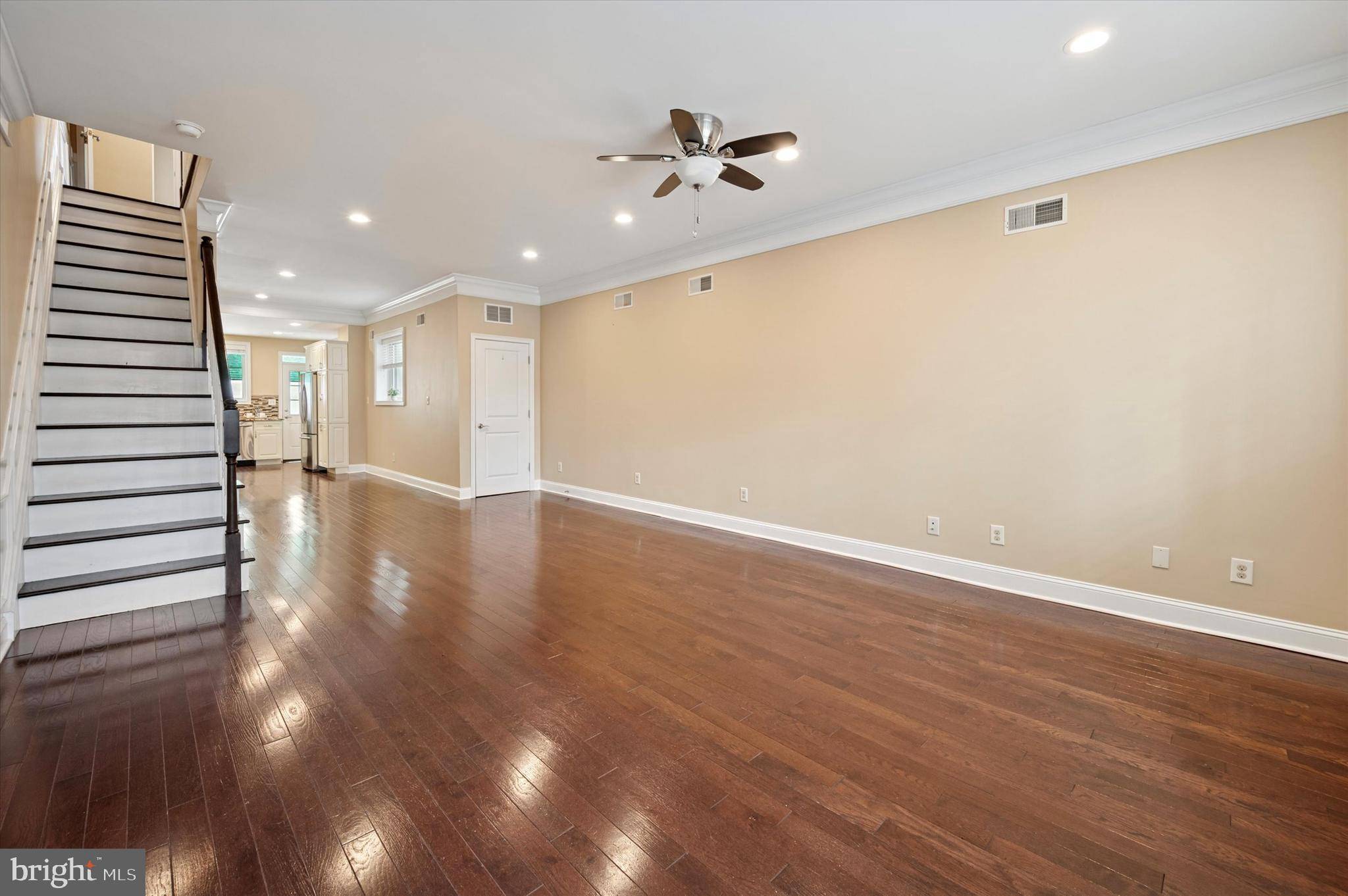 Philadelphia, PA 19148,2514 S 13TH ST