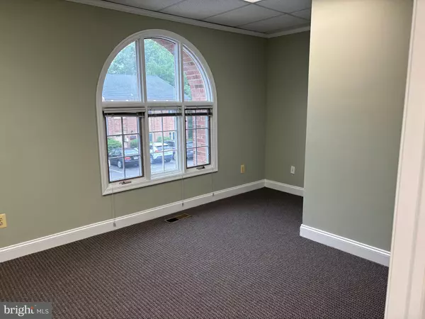 Annandale, VA 22003,7002 EVERGREEN COURT