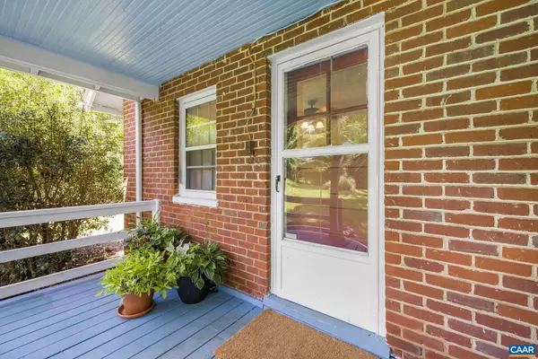 Charlottesville, VA 22903,3962 IVY RD