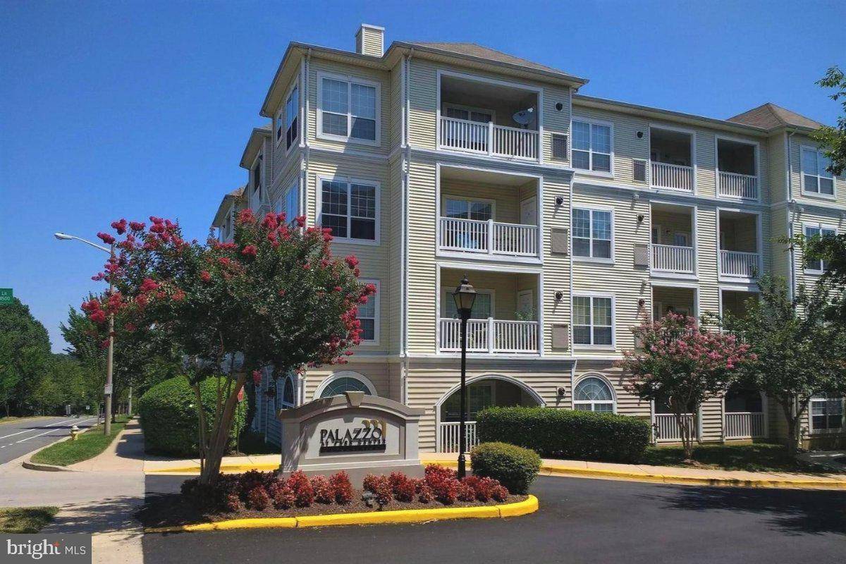 4561 STRUTFIELD LN #3111, Alexandria, VA 22311