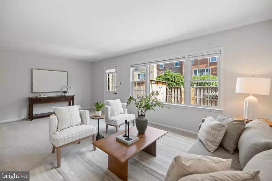 3085 COVINGTON ST, Fairfax, VA 22031