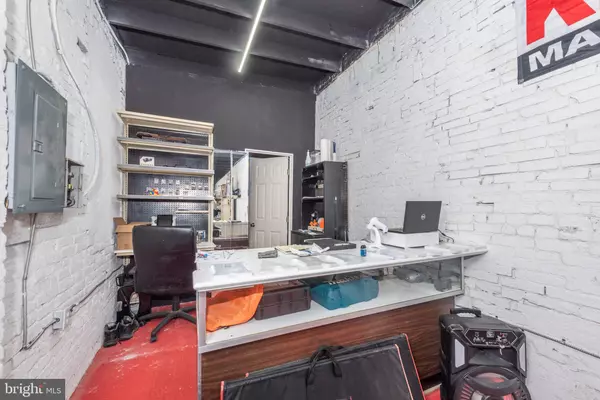 Baltimore, MD 21205,625 N STREEPER ST
