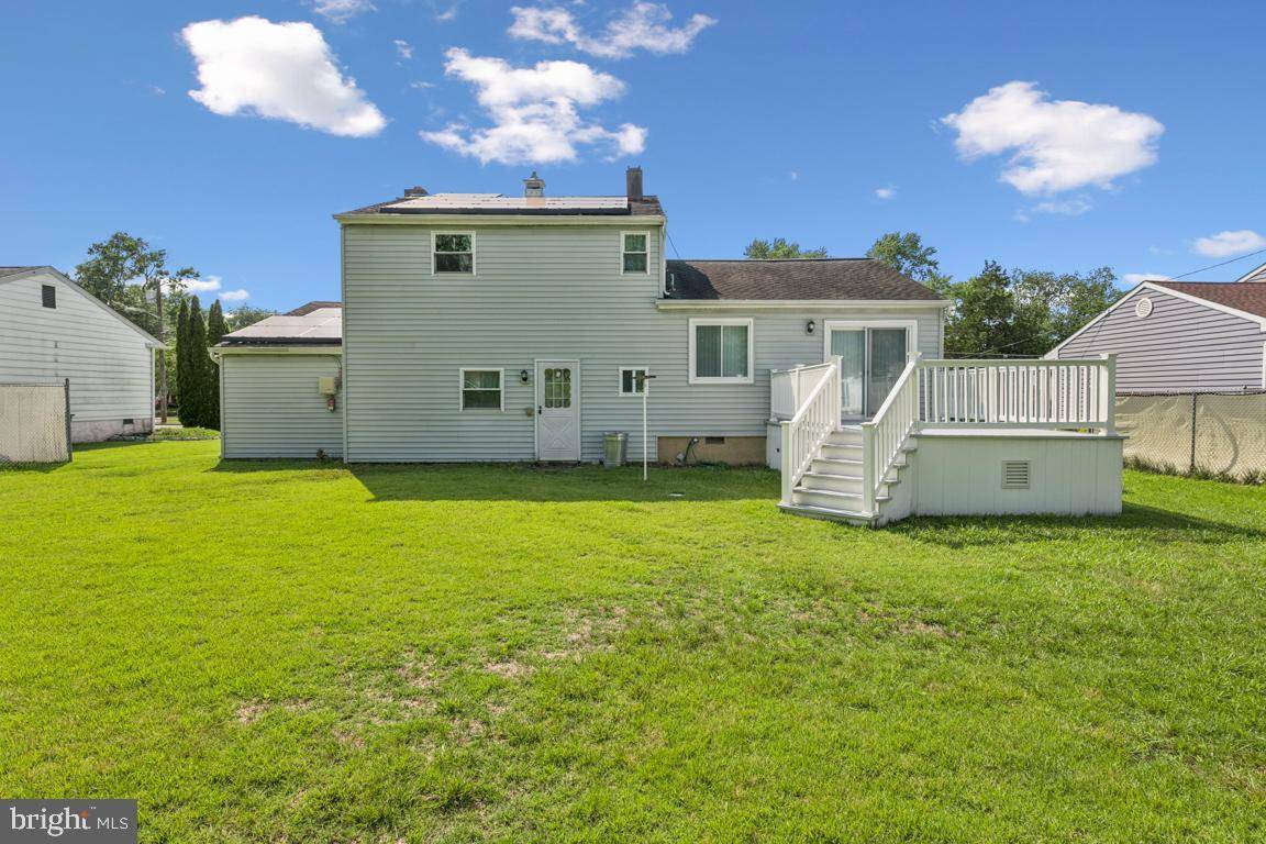 West Deptford, NJ 08096,15 NASSAU AVE