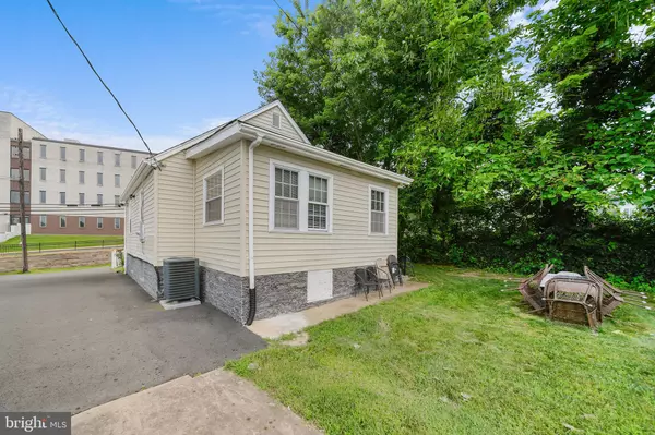 Dumfries, VA 22026,17914 DR DAVID CLINE LN