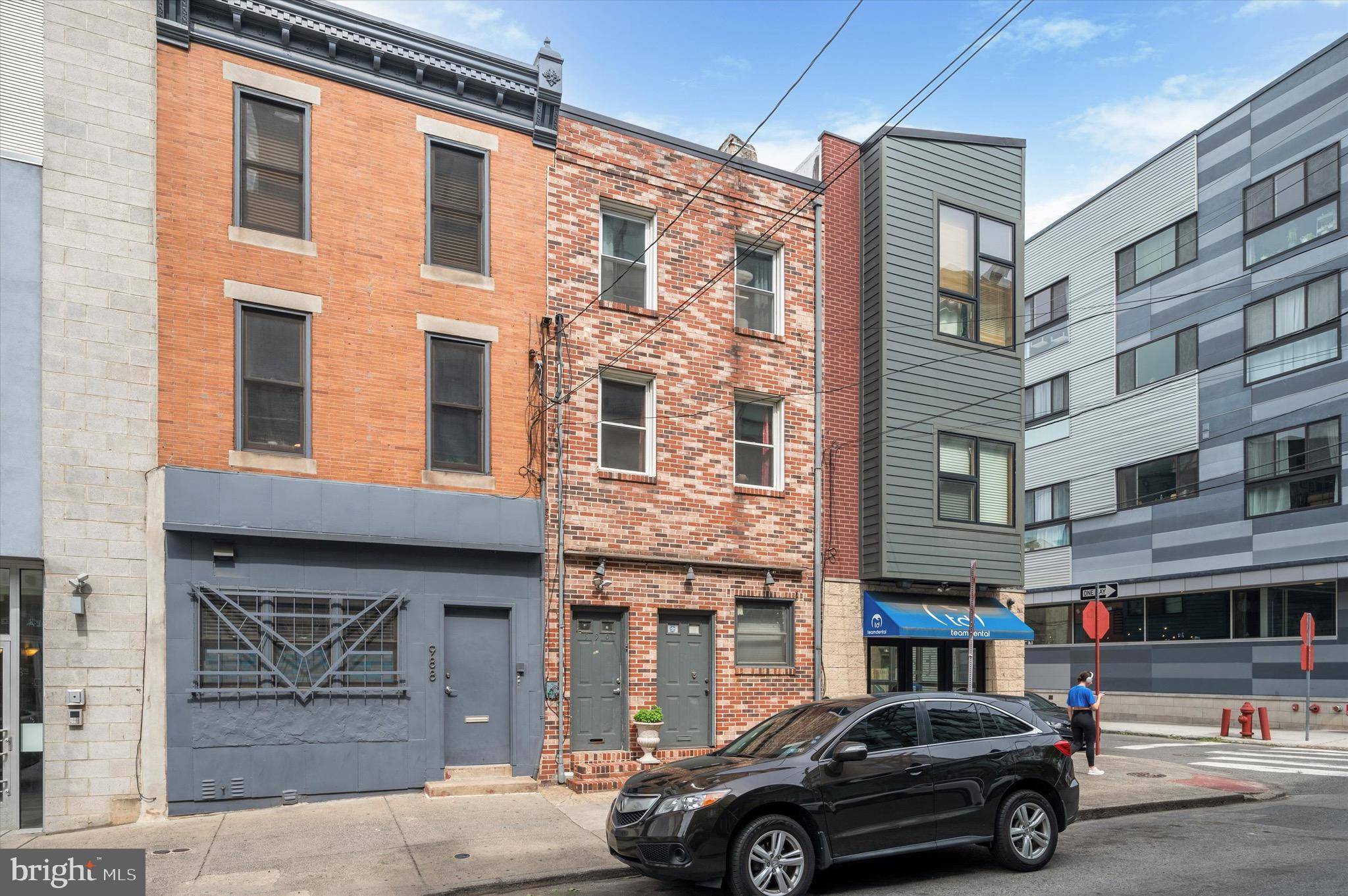 Philadelphia, PA 19123,990-92 N 2ND ST