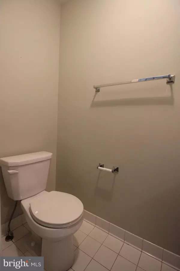 Reston, VA 20190,12058 EDGEMERE CIR