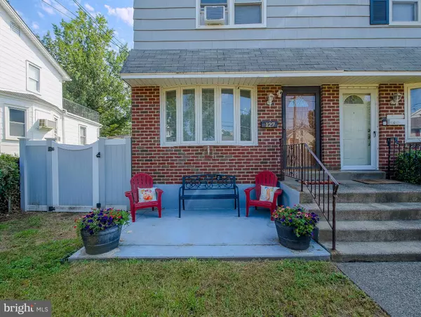 Sharon Hill, PA 19079,127 BARKER AVE