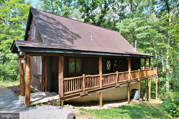 Mount Jackson, VA 22842,381 BASS WOOD LN