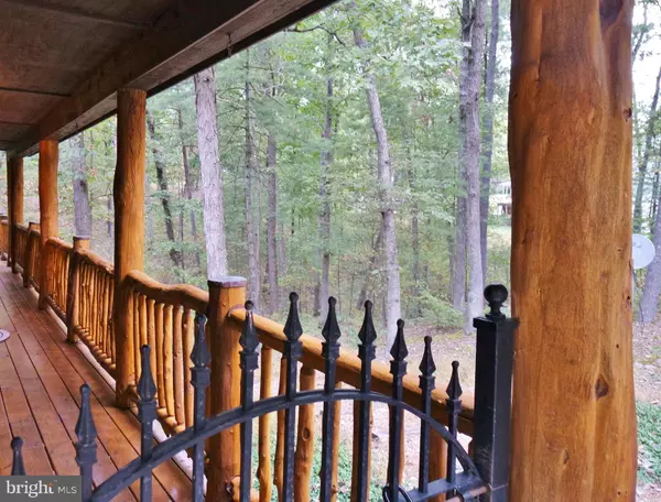 Mount Jackson, VA 22842,381 BASS WOOD LN