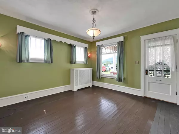 Ashland, PA 17921,303 FOUNTAIN ST