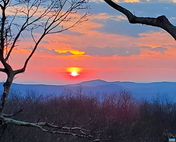 Wintergreen Resort, VA 22967,58 SUMMIT LN