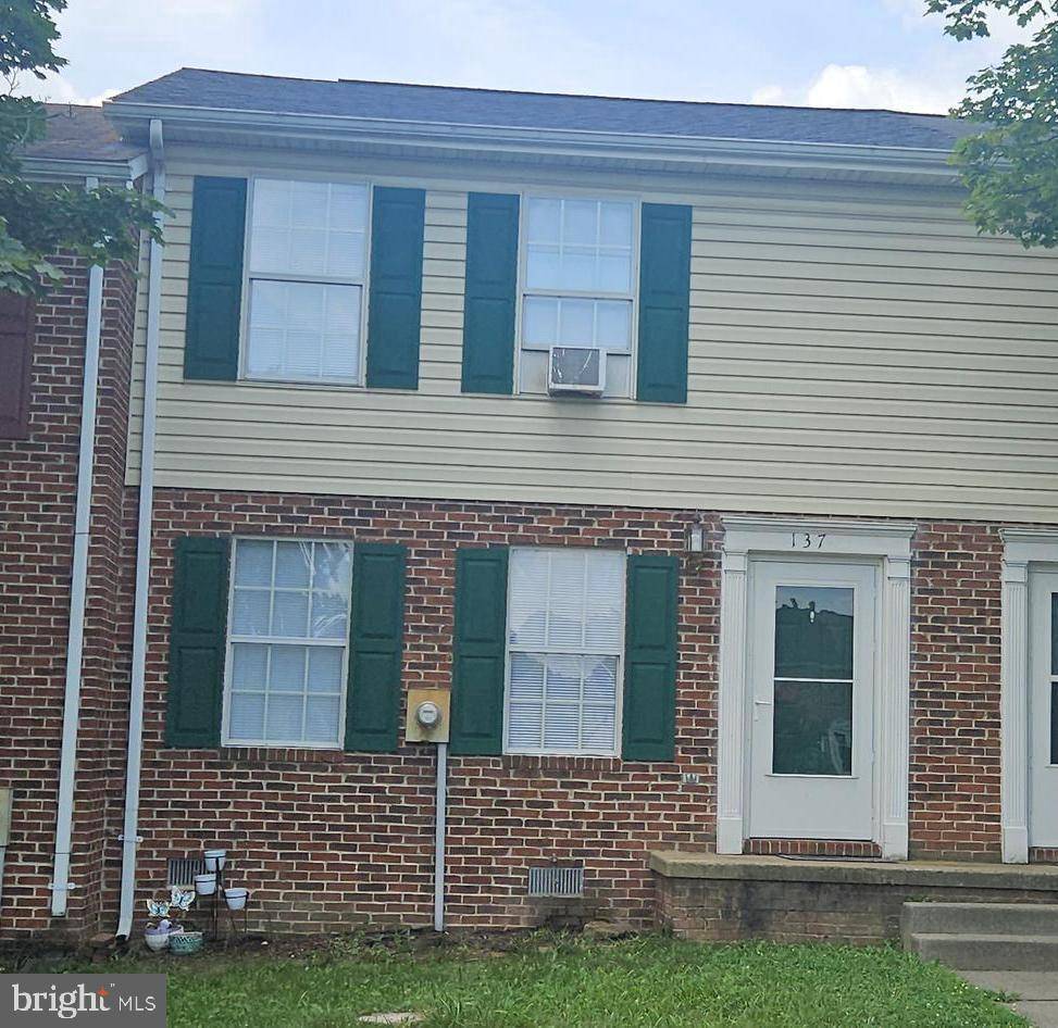 137 LITTLE RIVER DR, Winchester, VA 22602