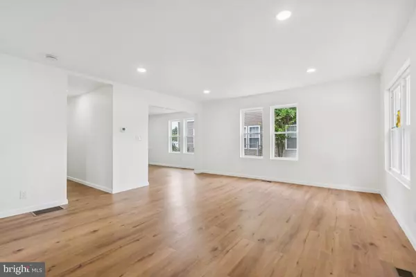 Pennsauken, NJ 08110,7318 ZIMMERMAN AVE