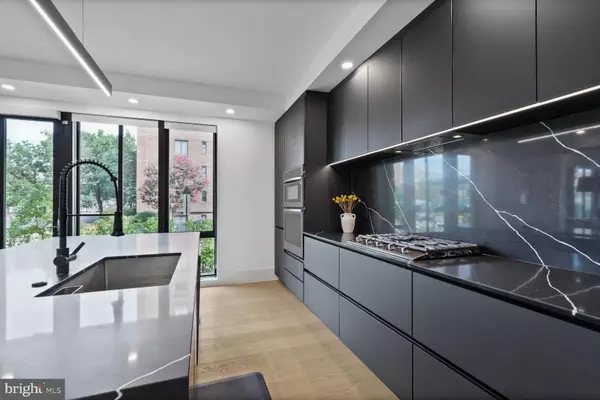 Washington, DC 20016,3219 WISCONSIN AVE NW #101