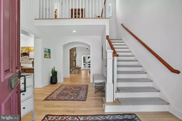 Alexandria, VA 22302,802 BEVERLEY DR