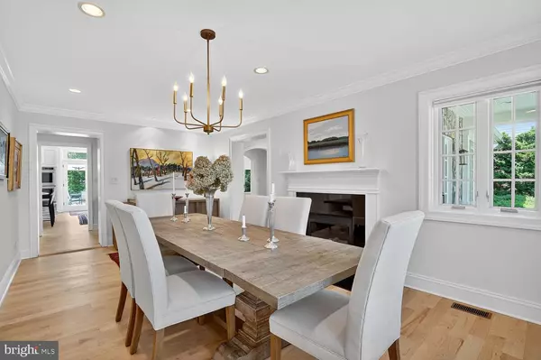 Alexandria, VA 22302,802 BEVERLEY DR