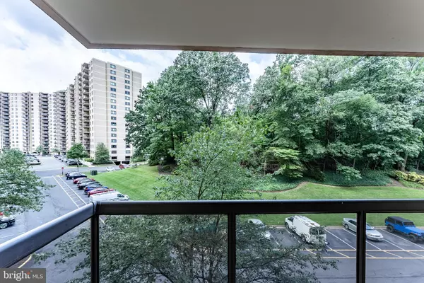 Alexandria, VA 22304,203 YOAKUM PKWY #403