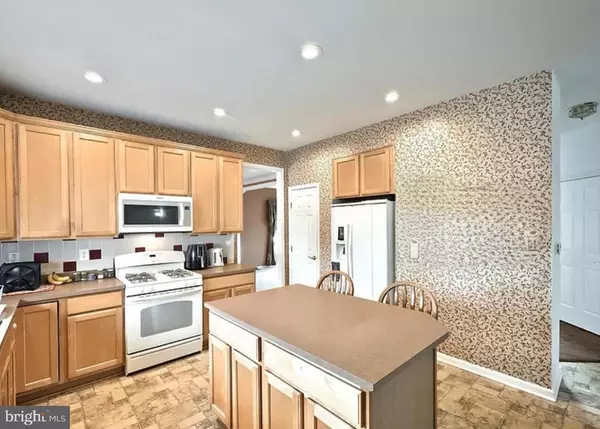 Hanover, PA 17331,24 LOUVAIN DR