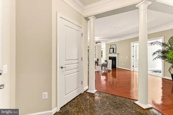 Springfield, VA 22152,7880 ROLLING WOODS CT #104