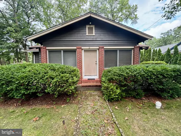 12 MILLER, Browns Mills, NJ 08015