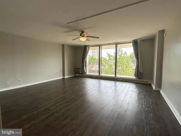 Wilmington, DE 19806,1401 PENNSYLVANIA AVE #405