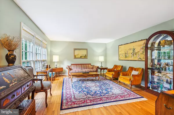 Oakton, VA 22124,3307 MILLER HEIGHTS RD