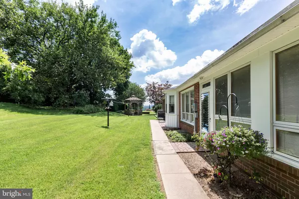 Hanover, PA 17331,64 HILLCREST DR