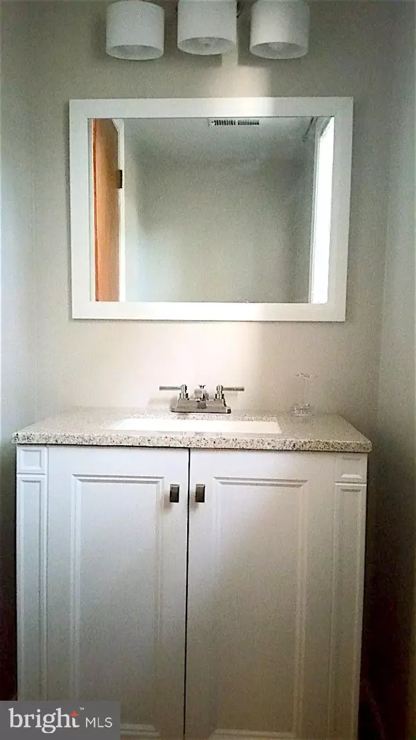 Arlington, VA 22204,1528 11TH ST S