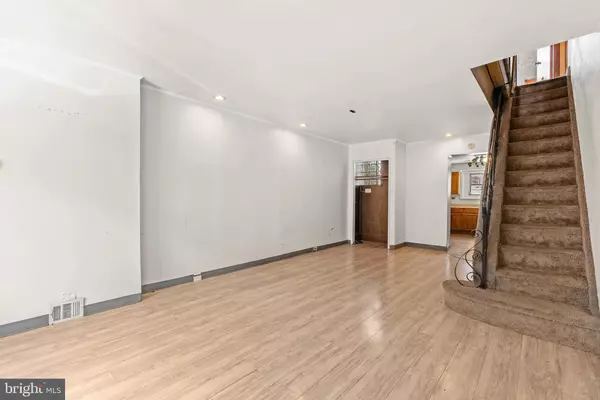 Philadelphia, PA 19148,2422 S ISEMINGER ST